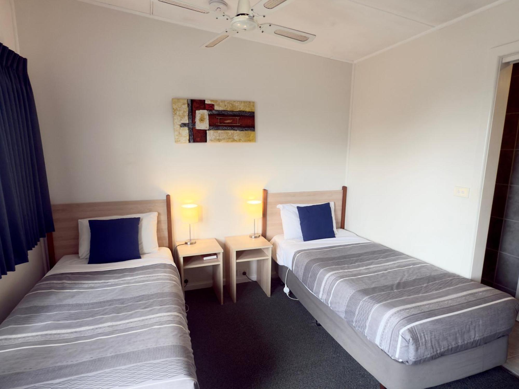 אפולו ביי Beachcomber Motel & Apartments מראה חיצוני תמונה