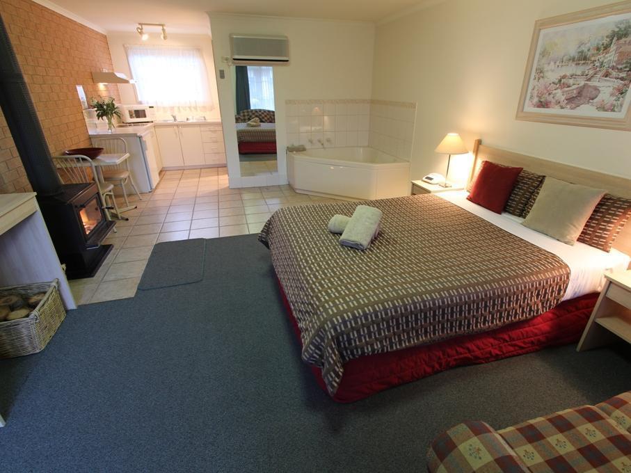אפולו ביי Beachcomber Motel & Apartments מראה חיצוני תמונה